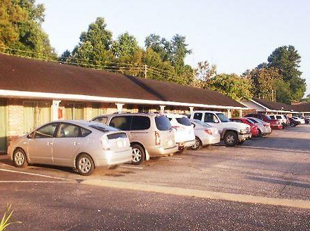 Holiday Motel - Whiteville المظهر الخارجي الصورة